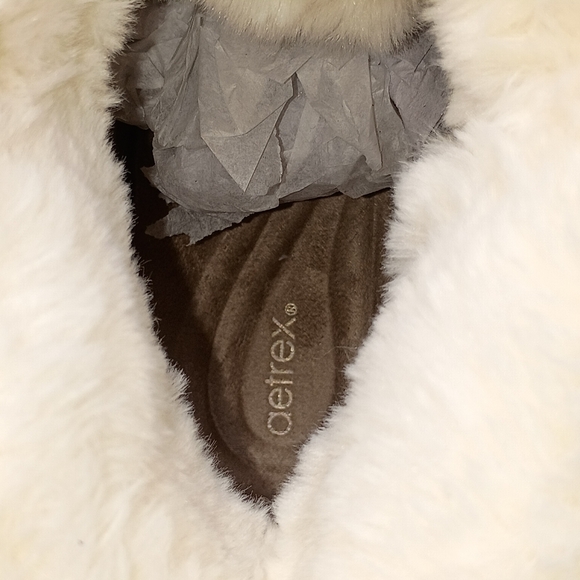 Aetrex Tan and Red Ankle Booties with Stylish Design - Picture 14 of 16